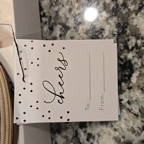 LAUREN CONRAD CAT WRISTLET/ CHANGE PURSE. - Picture 4 of 8